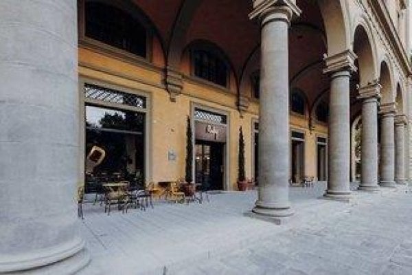 Ruby Bea Hotel & Bar