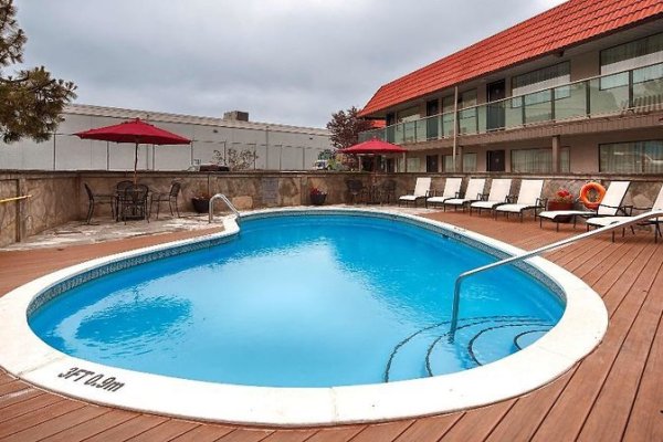 Best Western Plus Burnaby Hotel