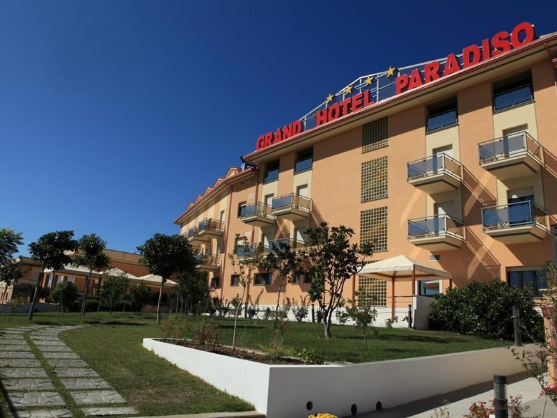 Grand Hotel Paradiso recenzie