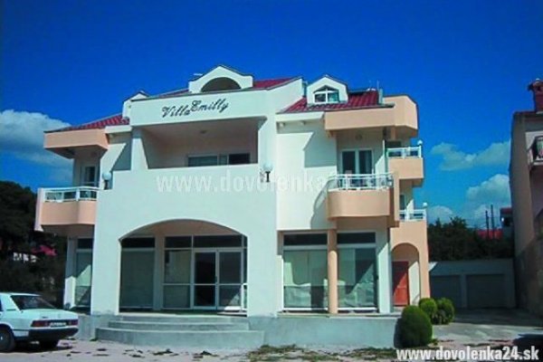 Villa Emily