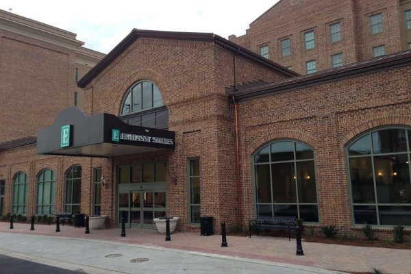Embassy Suites By Hilton Savannah