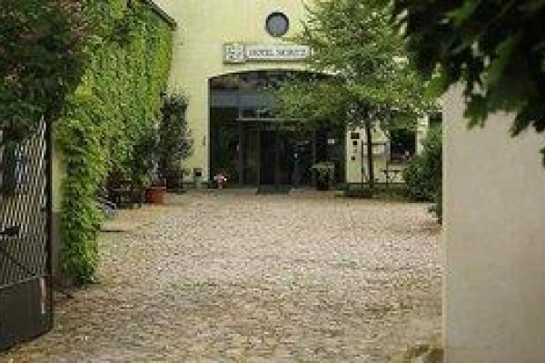 Hotel Moritz An Der Elbe