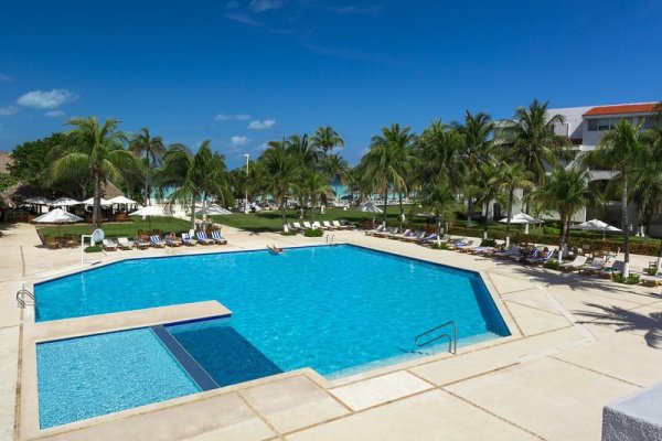 Beachscape Kin Ha Villas & Suites