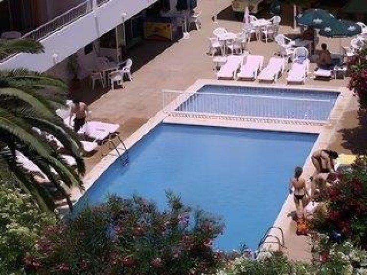 Apartamentos Osiris