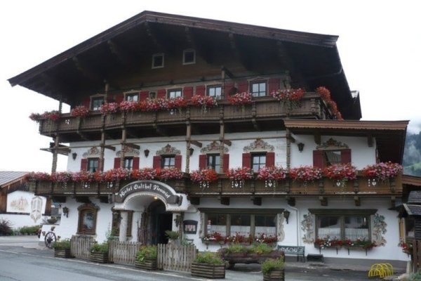 Kaiserhotel Neuwirt & Nebenhäuser Oberndorf