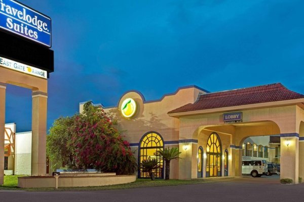 Travelodge Suites East Gate Orange