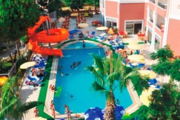 Primera Hotel & Apart
