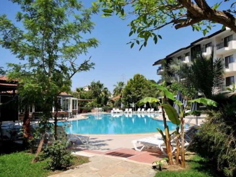 Lemas Suite Hotel recenzie