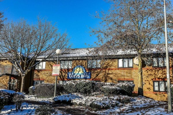 Days Inn By Wyndham London Stansted Airport