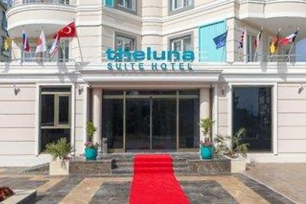 Theluna Suite Hotel