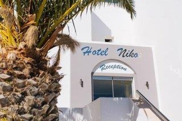 Nikos Hotel