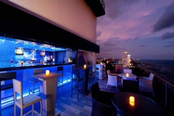 The Ocean Colombo