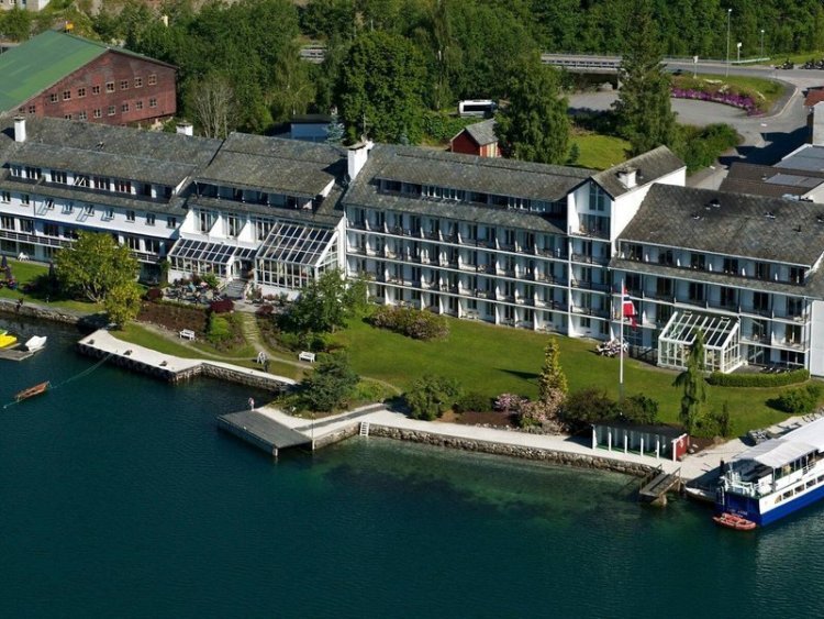 Hotel Brakanes