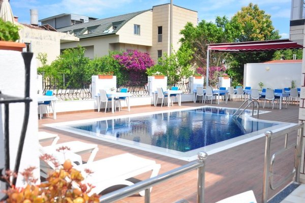 Amsterdam Otel Kemer
