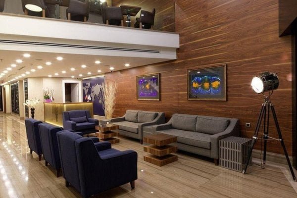 Inera Hotel