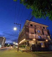 Riverside Hotel