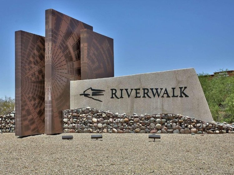 Hampton Inn & Suites Scottsdale at Talking Stick