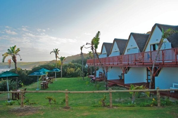 Crawfords Beach Lodge & Cabins