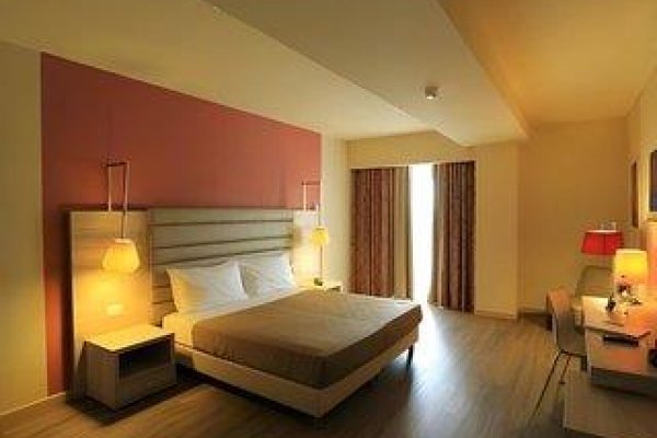 Turin Airport Hotel & Residence