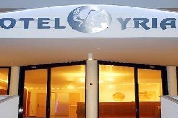 Hotel Yria