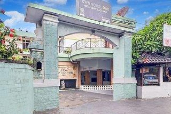 Townhouse Oak Legian Near Legian Beach