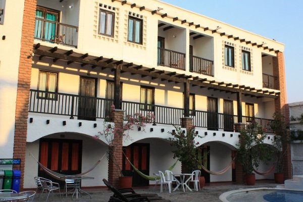 Hotel Sansiraka Suites By Geh Suites