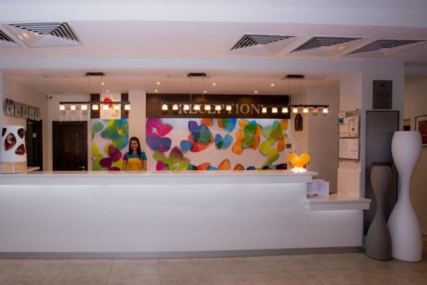 Bulharsko, Slnečné pobrežie: Hotel Meridian 4* - Recepcia