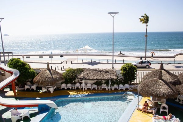 Hotel Sands Arenas