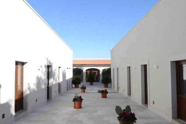 Domus Antiqua Residence