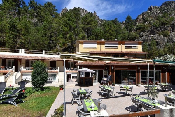 Hotel Arena Le Refuge