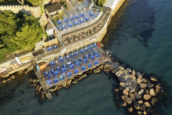 Hotel Arc En Ciel