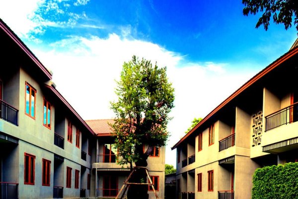 Chu Hotel