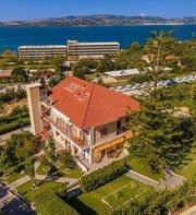 Lorenzo House Apartments