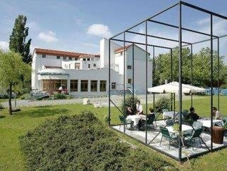 Am Spiegeln dialog.hotel.wien