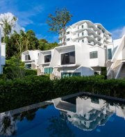 Utopia Naiharn Villa