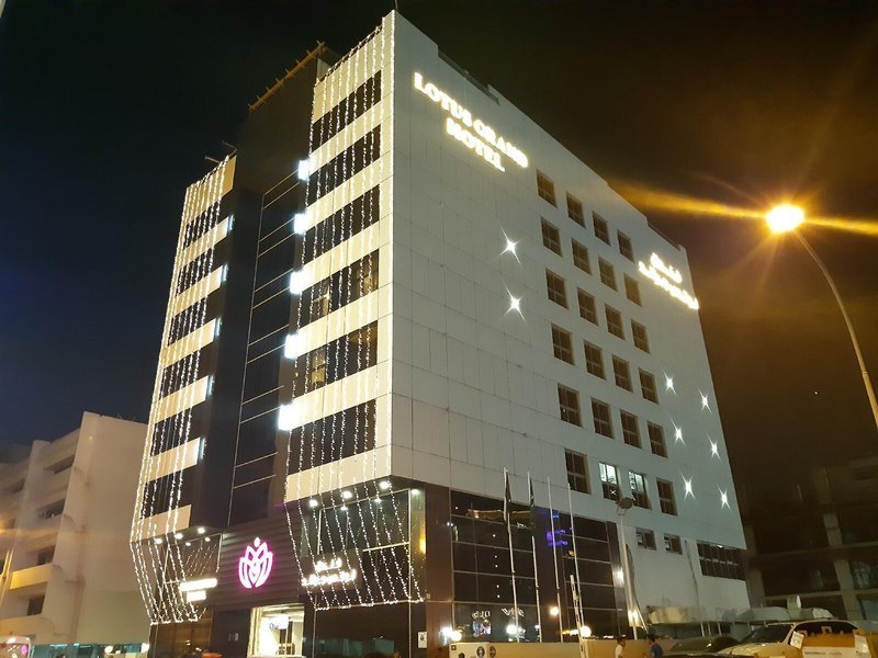 Lotus Grand Hotel recenzie