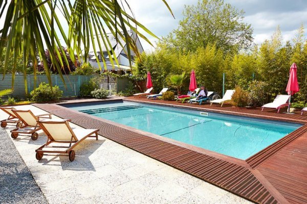 Carnac Lodge & Hotel