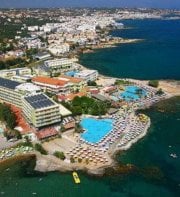 Eri Beach & Village