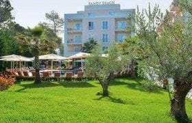 Sandy Beach Resort recenzie