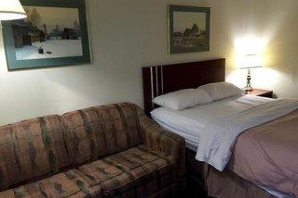 Colonial Inn