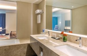 Radisson Blu Hotel Ajman recenzie