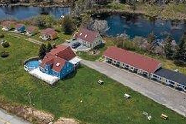 Atlantic View Motel And Cottages