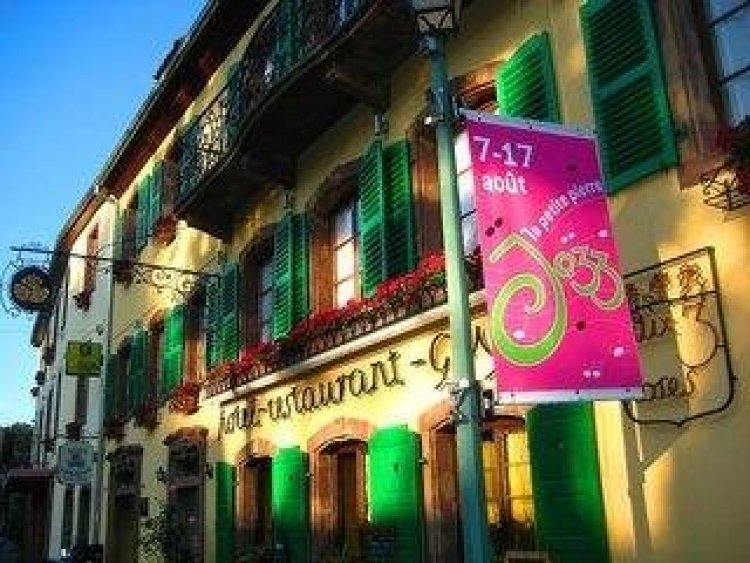 Hotel Aux Trois Roses