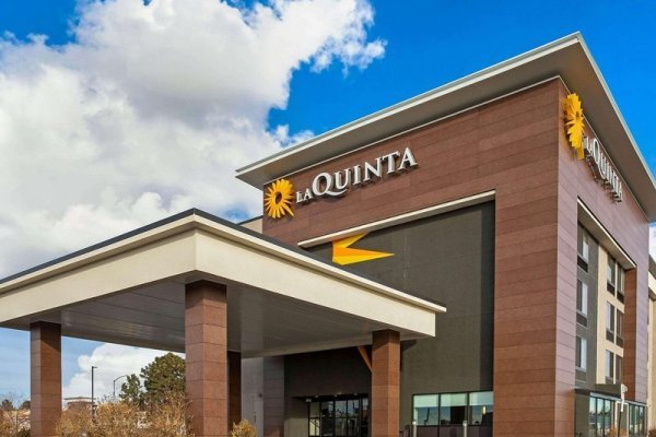 Holiday Inn Express Hotel & Suites Denver Aurora - Medical C.