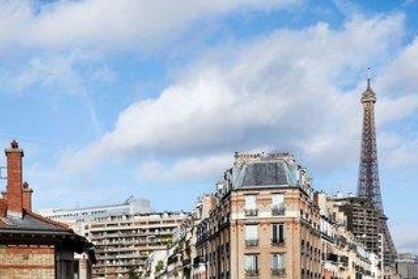 Hotel Eiffel Saint Charles