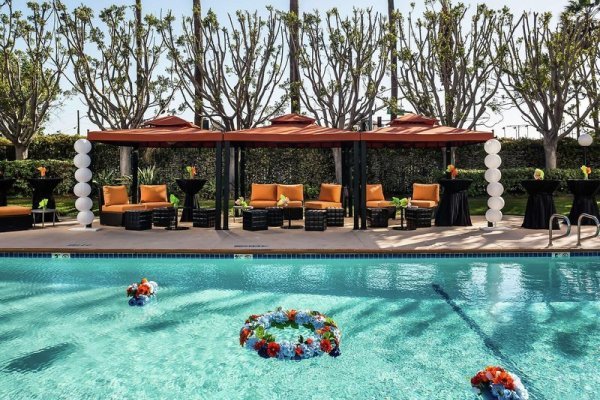 DoubleTree by Hilton Hotel Carson