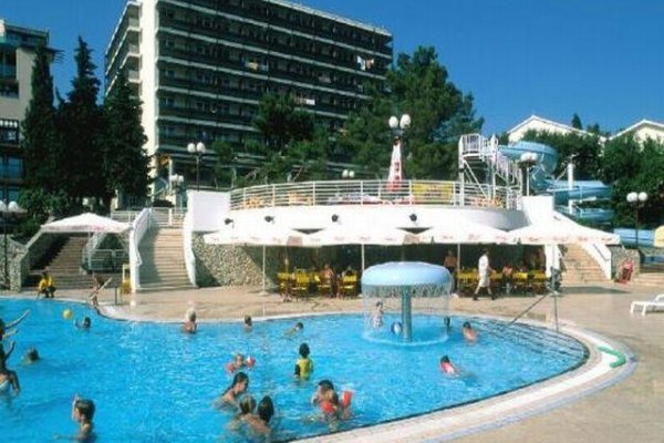 Drazica Resort - Hotel Drazica / Villa Lovorka / Dep. Tamaris