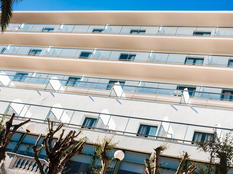 Globales Cala’n Blanes recenzie
