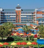 Insula Resort & Spa