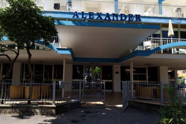 Alexander Hotel